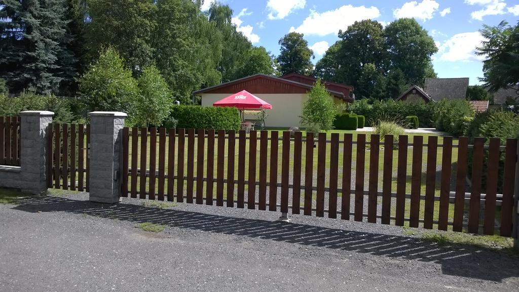 Privat No 13 Apartman Lipótszentmiklós Szoba fotó