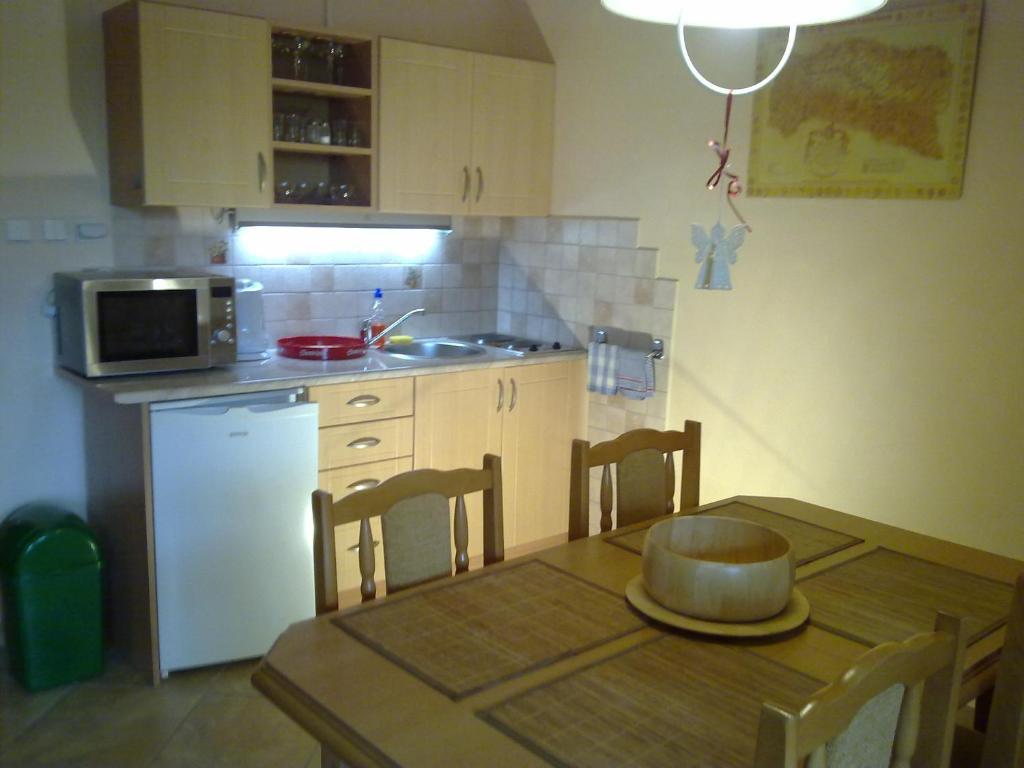 Privat No 13 Apartman Lipótszentmiklós Szoba fotó