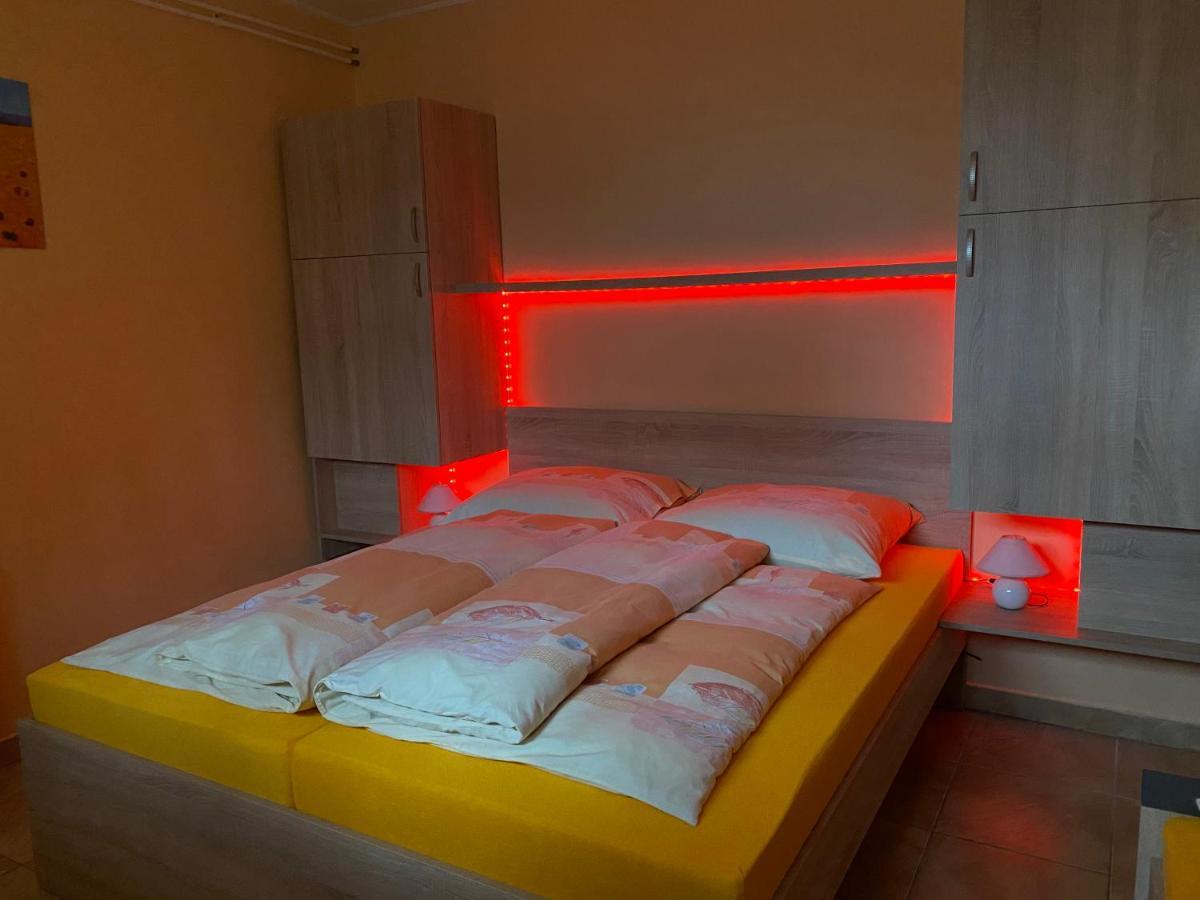 Privat No 13 Apartman Lipótszentmiklós Kültér fotó